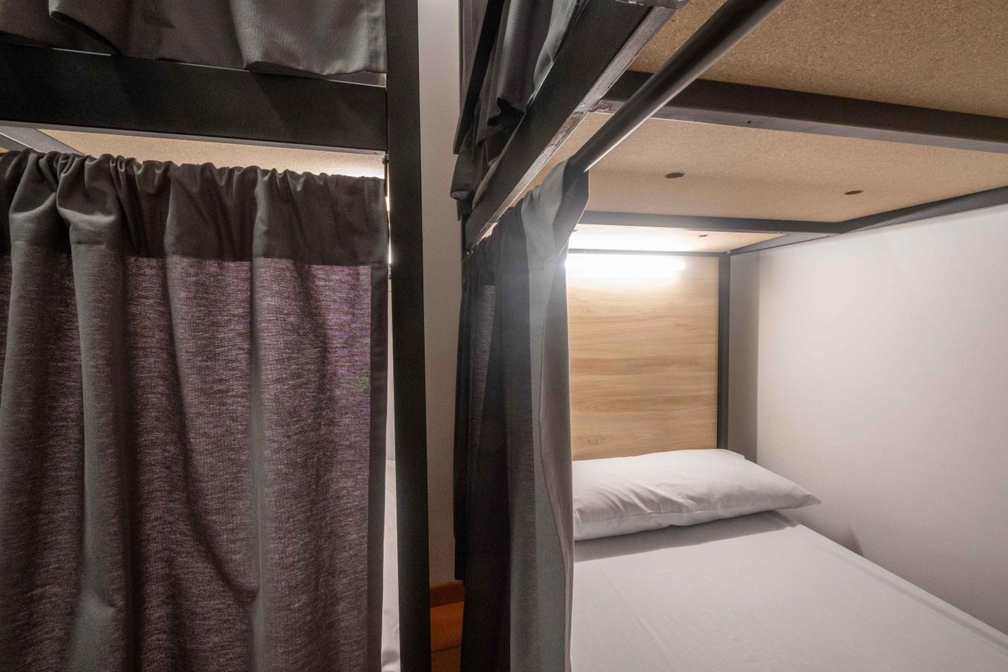 Albergue Santiago De 卡米尼亚 外观 照片