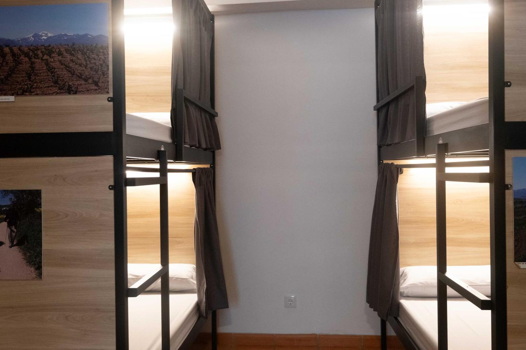 Albergue Santiago De 卡米尼亚 外观 照片