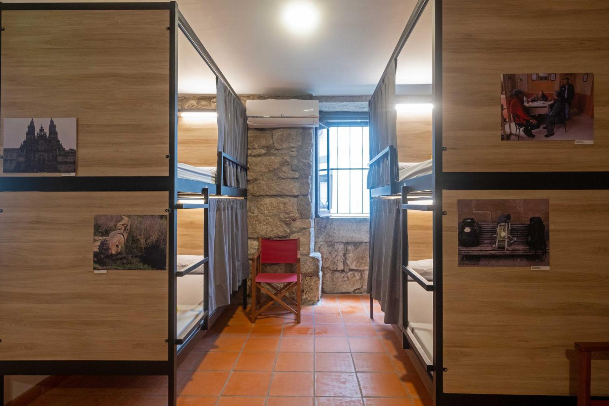 Albergue Santiago De 卡米尼亚 外观 照片